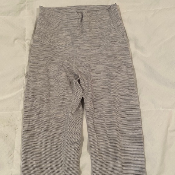 Striped lululemon leggings - Picture 1 of 3